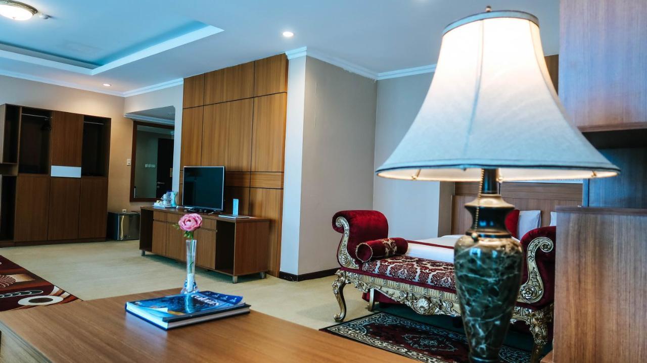 Training Centre Damhil Hotel Gorontalo Eksteriør billede